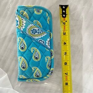 Vera Bradley blue sunglass pouch ￼